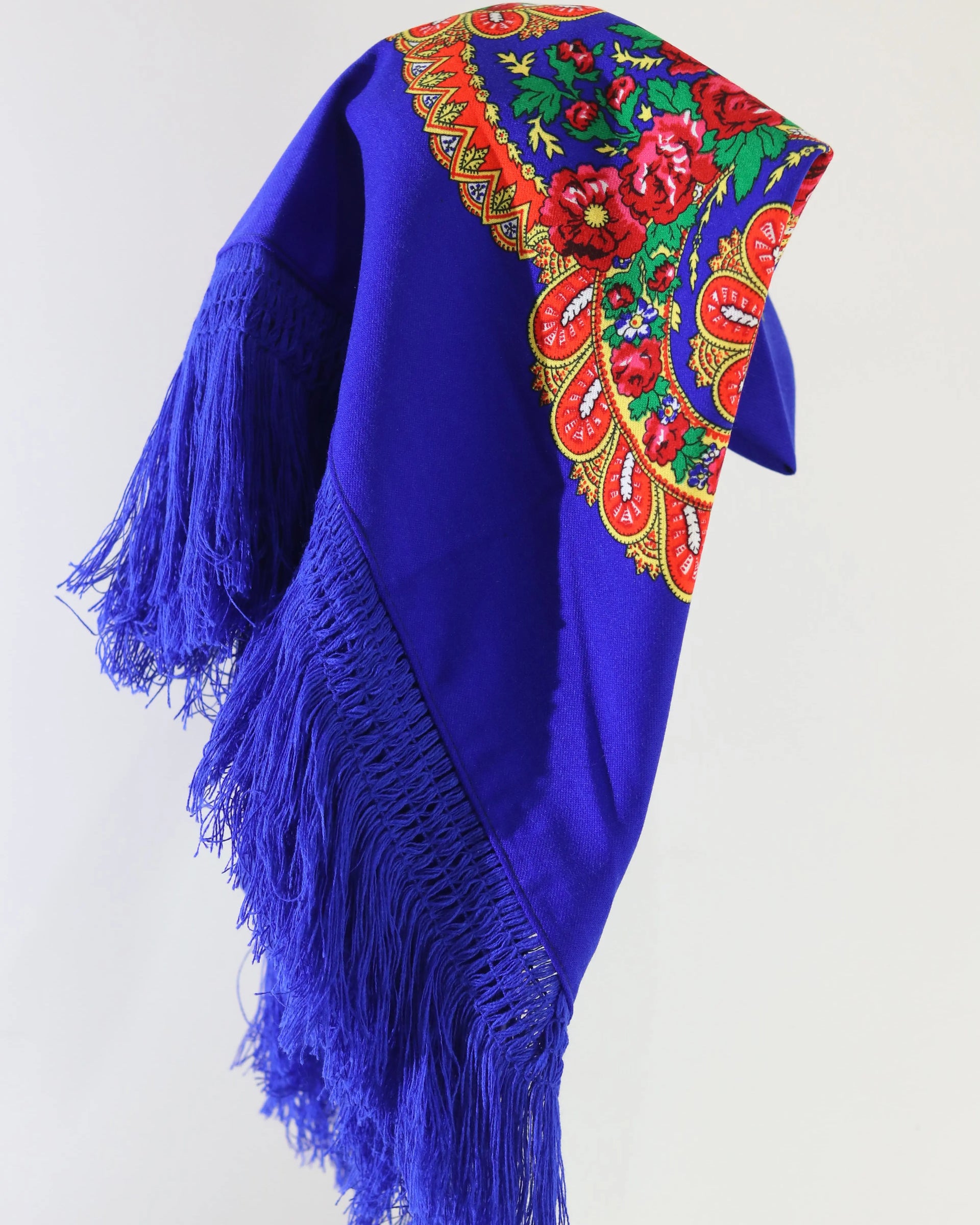 Viana Scarf - Minhoto Type - Full Scarf with Fringe - Red – d'Agonia
